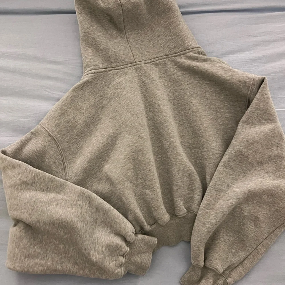 1987 Hoodie (cropped) - Picture 2 of 4